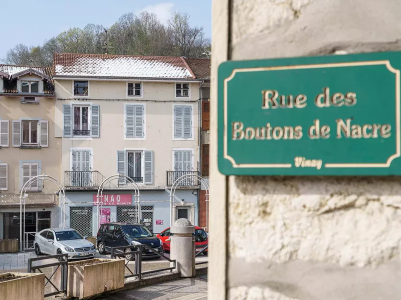 Vinay - Rue Boutons de nacre - IsèreMag